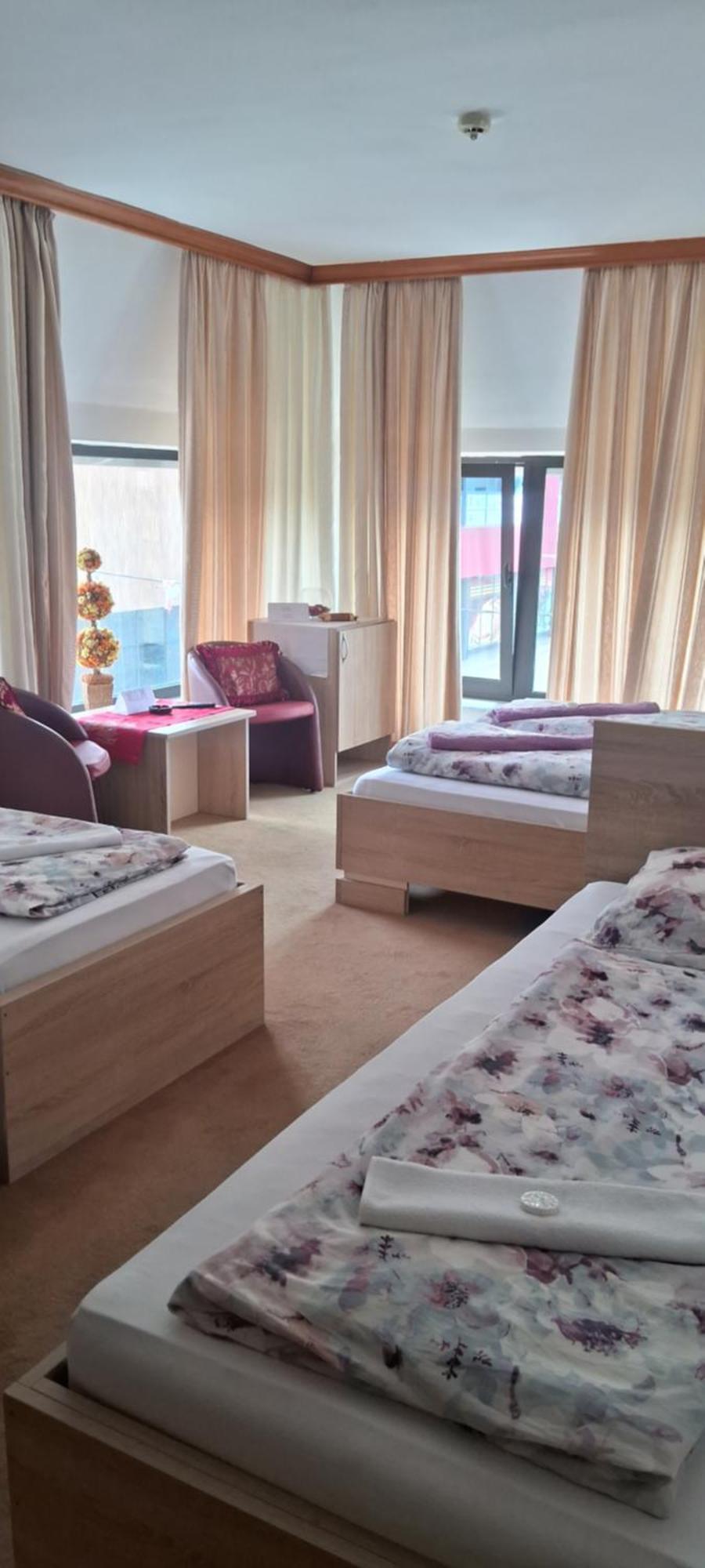 Hotel Irish Bihac Ngoại thất bức ảnh