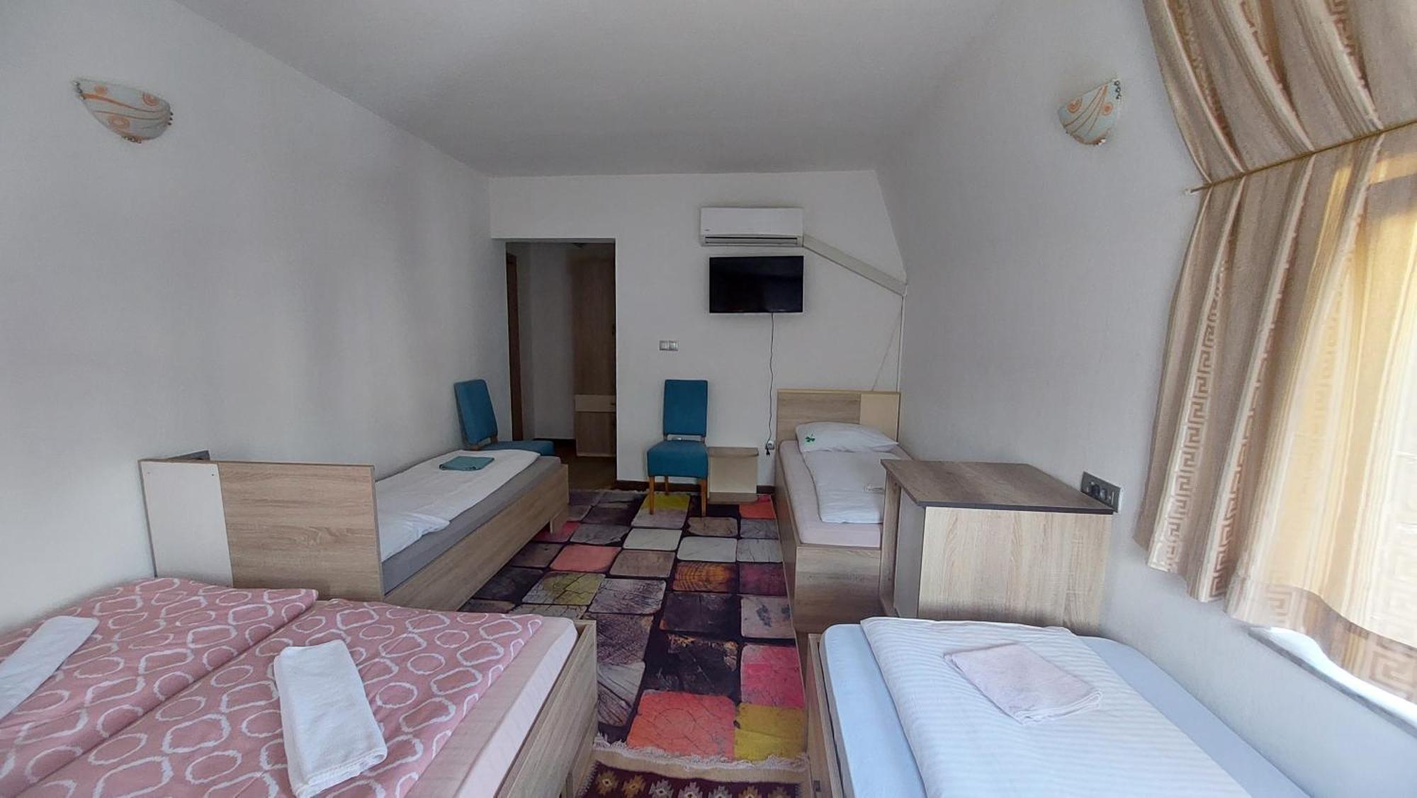 Hotel Irish Bihac Ngoại thất bức ảnh