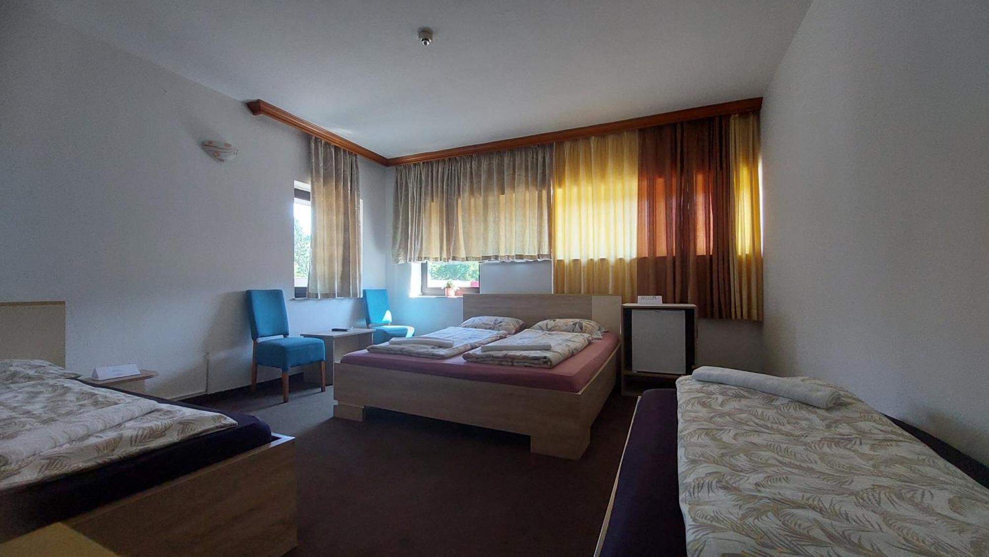 Hotel Irish Bihac Ngoại thất bức ảnh
