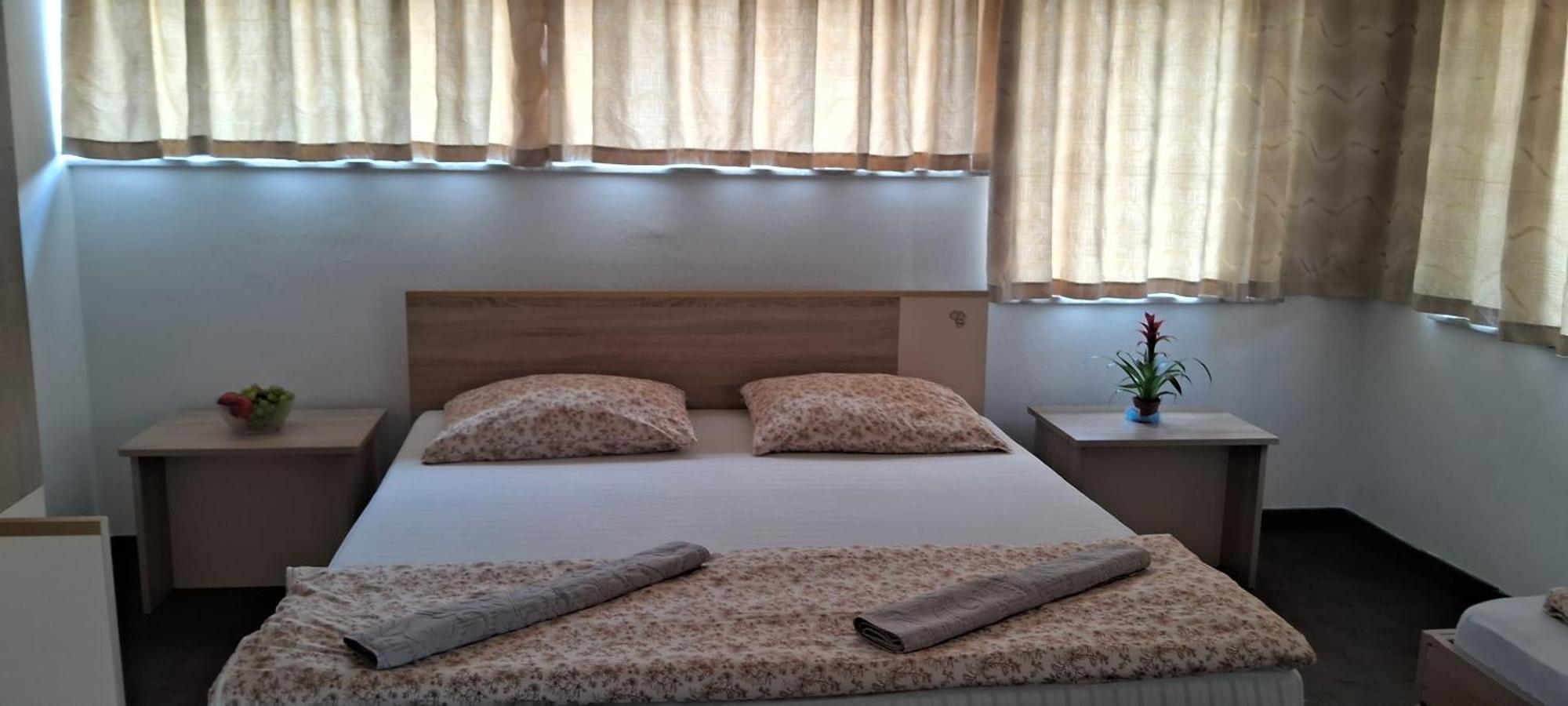 Hotel Irish Bihac Ngoại thất bức ảnh